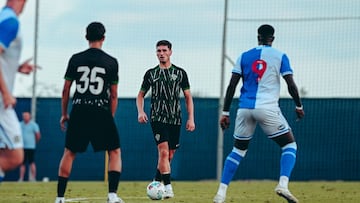 El Elche renueva a Roldán y lo cede a Unionistas