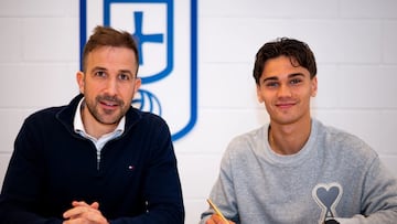 El Oviedo hace oficial la renovación de su joven talento Pablo Agudín hasta 2029