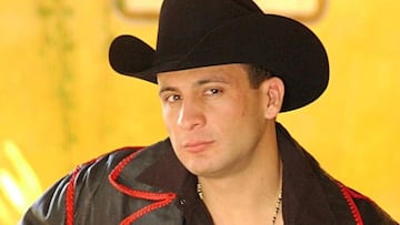 Hermano de Valentín Elizalde sugiere que el asesinato del cantante fue por “una mujer casada”.