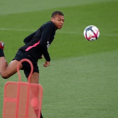 Caso Mbappé: la UEFA aplaza al lunes la decisión sobre el PSG
