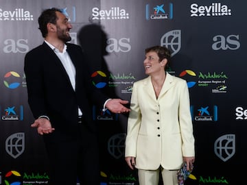 Jorge Garbajosa y Elisa Aguilar, en el Hall of Fame.







