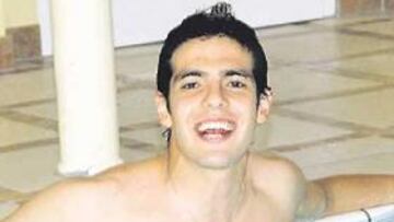 <b>CONFIADO. </b>Kaká disfruta de sus vacaciones a la espera de que el Madrid comience a negociar con el Milán para su traspaso.