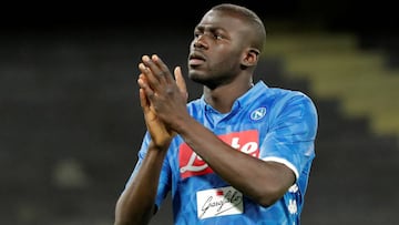 Kalidou Koulibaly después de un partido de Serie A entre Nápoles y Cagliari.