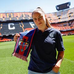 Erika González: “Prometo que el que venga se enamorará del fútbol femenino”