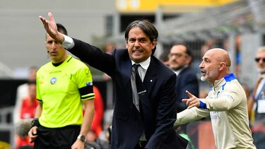 Soccer Football - Serie A - Inter Milan v AS Roma - San Siro, Milan, Italy - April 27, 2025 Inter Milan coach Simone Inzaghi reacts REUTERS/Massimo Pinca