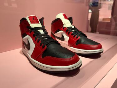 Studio to Street, a global journey through sport and style: From the Olympics to sneaker culture. Impressions of the exhibition