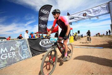 Javier Moracho finaliza una de las etapas en Atacama.