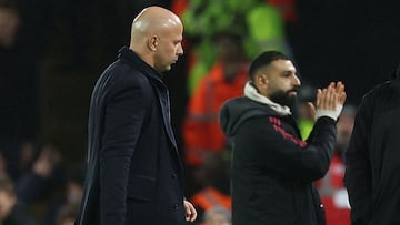 Soccer Football - Premier League - Leeds United v Liverpool - Elland Road, Leeds, Britain - December 6, 2025
Liverpool manager Arne Slot and Mohamed Salah after the match Action Images via Reuters/Andrew Boyers
EDITORIAL USE ONLY. NO USE WITH UNAUTHORIZED AUDIO, VIDEO, DATA, FIXTURE LISTS, CLUB/LEAGUE LOGOS OR 'LIVE' SERVICES. ONLINE IN-MATCH USE LIMITED TO 120 IMAGES, NO VIDEO EMULATION. NO USE IN BETTING, GAMES OR SINGLE CLUB/LEAGUE/PLAYER PUBLICATIONS. PLEASE CONTACT YOUR ACCOUNT REPRESENTATIVE FOR FURTHER DETAILS..