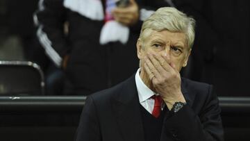 Wenger, dececionado tras la derrota del Arsenal en M&uacute;nich.