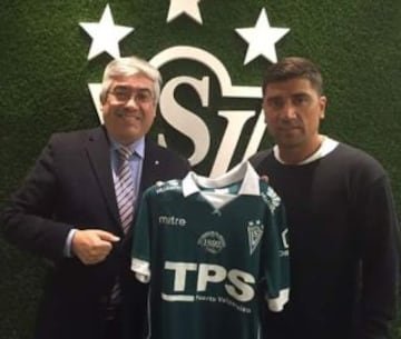 En 1998 dejó Santiago Wanderers. Luego de 17 años en Europa, con un breve paso por la U, David Pizarro retornó al club que lo vio nacer. Actualmente milita otra vez en los azules.