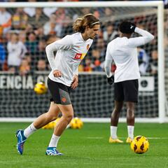 Baraja da una semana de vacaciones a Yarek