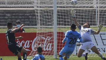 Palestino enreda a Iquique