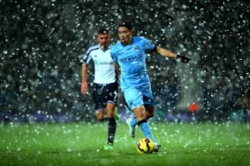 La nieve se robó todas las miradas del duelo entre Manchester City y West Bromwich.