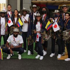 Colombia desfila en el Estadio Nacional de Tokio
