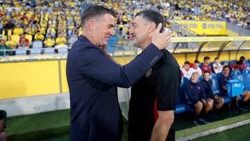 García Pimienta y Luis Carrión en el partido de este viernes entre Las Palmas y Sevilla