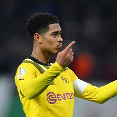 How can Real Madrid beat Manchester City to the signing of Jude Bellingham?