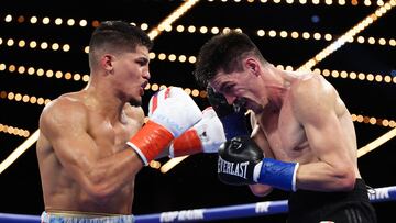 NEW YORK, NEW YORK - JUNE 08: (L-R) Xander Zayas punches Patrick Teixeira in their NABF and NABO Jr. Middleweight title bout at The Theatre at Madison Square Garden on June 08, 2024 in New York City.   Luke Hales/Getty Images/AFP (Photo by Luke Hales / GETTY IMAGES NORTH AMERICA / Getty Images via AFP)