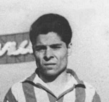 El uruguayo jugó en el Barcelona entre 1954 y 19556 y en el Elche la temporada 59-60.