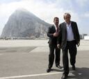 Platini visita Gibraltar y es recibido por las autoridades