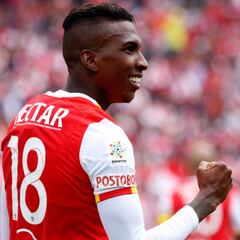 Costas confirma que Johan Arango será titular ante Santos