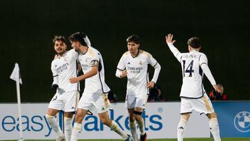 Aparicio celebra el empate ante el Ibiza.