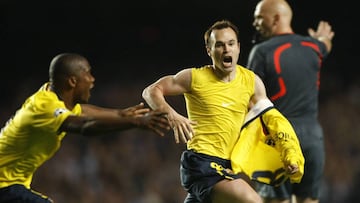 Iniesta celebra su gol al Chelsea, en 2009.