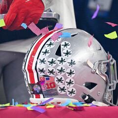 What are the stickers on the Ohio State helmets?