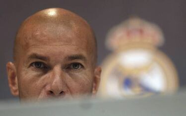Zidane: "Would I coach Barça? My heart belongs to Real Madrid"