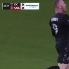 Rooney hace su primer gol en la MLS ante Tim Howard