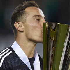 Andrés Guardado se coloca al nivel de Cristiano en selecciones