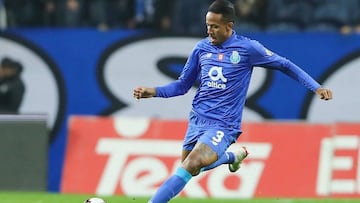 Agente de Militao: "No descarto que el Madrid le fiche en junio"