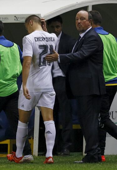 Después del Alcorconazo, ningún Segunda B ha logrado sorprender al Madrid, pero en diciembre de 2015 el Cádiz superó la eliminatoria por un despiste de los blancos. Benítez alineó de inicio a Cheryshev, fichado ese verano procedente del Villarreal. El internacional ruso arrastraba una sanción de la campaña anterior con los ‘groguets’ de la que no se percató el Madrid. Benítez lo sustituyó en el descanso, pero el daño ya estaba hecho. Con la noticia radiada por los transistores, la guasa se apoderó de la grada. El Madrid ganó 1-3 en Carranza, pero fue apeado del torneo del KO en los despachos.