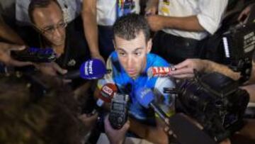 El italiano Vicenzo Nibali durante su rueda de prensa en Utrecht (Holanda).