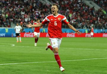 2-0. Denis Cheryshev celebró el segundo tanto.