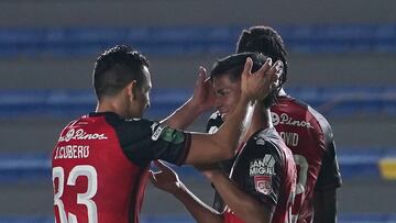 Alajuelense se plantó con autoridad en el Estadio Cuscatlán y se llevaron el triunfo con mucho sufrimiento ante Alianza FC.