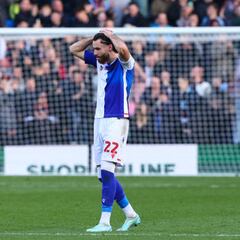 Brereton se baja de la Roja