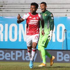 Santa Fe deja escapar la victoria e iguala ante Águilas Doradas