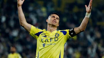 Soccer Football - Saudi Pro League - Al Nassr v Al Fateh - Al-Awwal Park, Riyadh, Saudi Arabia - January 26, 2025 Al Nassr's Cristiano Ronaldo reacts after a missed chance REUTERS/Hamad I Mohammed