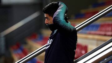 "Preocupa" la rodilla de Luis Suárez ante la salida de Munir