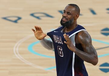 Paris 2024 Olympics - Basketball - Men's Gold Medal Game - France vs United States - Bercy Arena, Paris, France - August 10, 2024. Lebron James of United States celebrates after United States win gold. REUTERS/Stephanie Lecocq