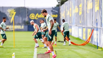 28/08/25 CADIZ CF ENTRENAMIENTO SEMANAL BOJAN KOVACEVIC