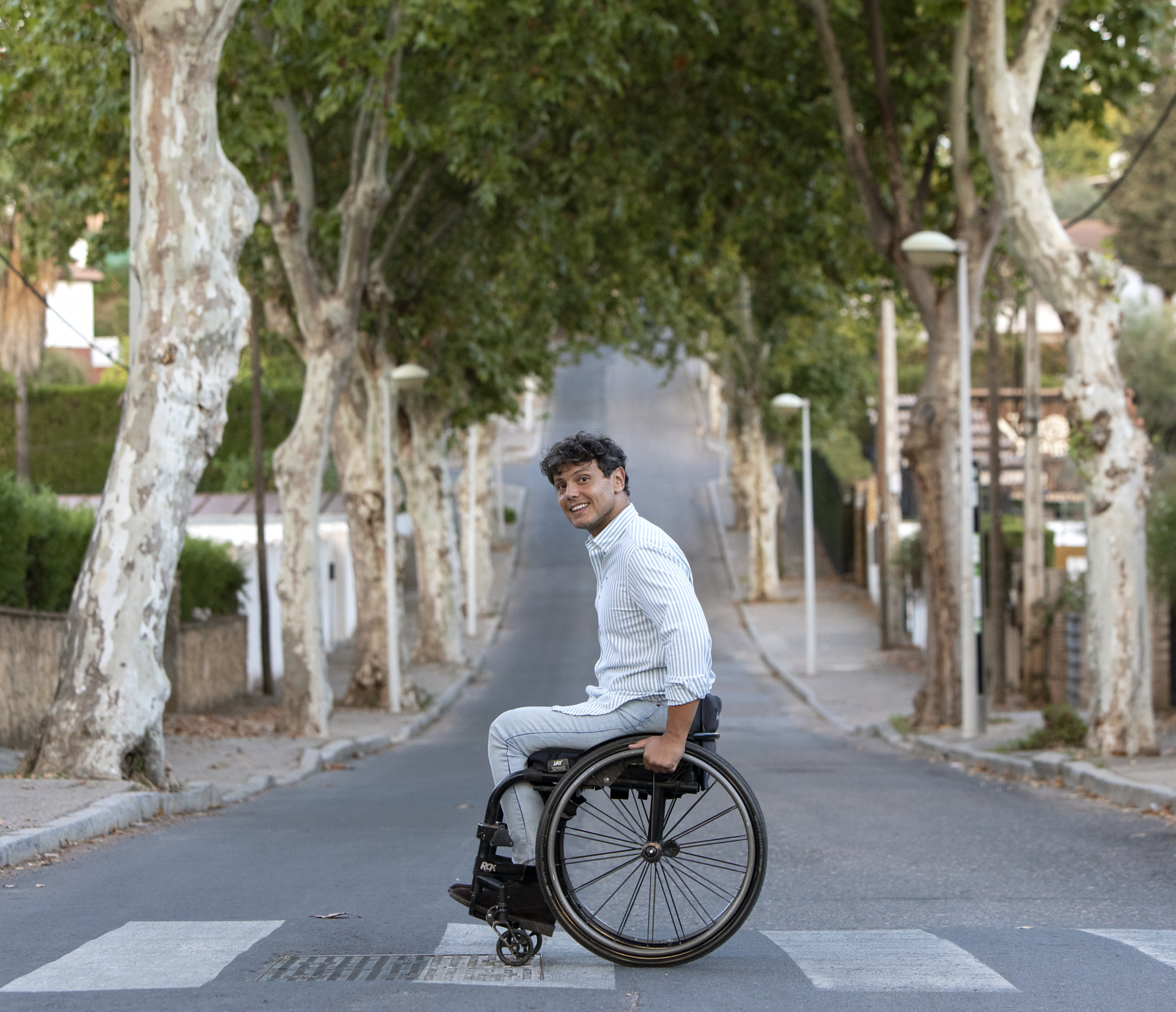 El tenista Cisco García, embajador de la décima carrera benéfica Wings For Life World Run