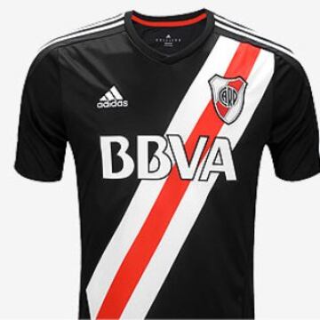 Las 20 camisetas más bellas
de la temporada 2016-2017