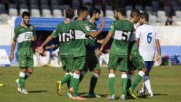 El Elche celebra el 9 d’Octubre con un festín de goles