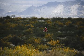 Undécima etapa entre Belén, Fiambalá y Chilecito. El español Gerard Farrés con KTM.