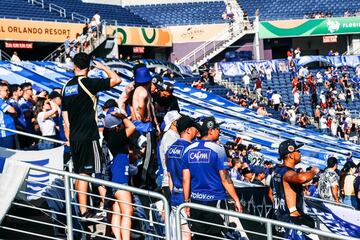 Más de 3 mil hinchas de Millonarios acudieron al Camping World Stadium de Orlando, Estados Unidos para el partido ante Everton por la Florida Cup.