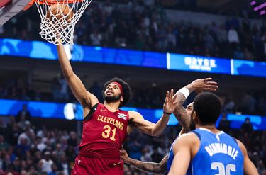 Cavs face OKC Thunder in epic clash of NBA in-form teams