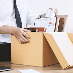 Le despiden por sus repetidas pausas en el baño y preparan el ataque legal con minutaje cronometrado incluido