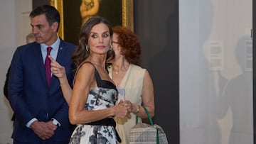 (I-D) El presidente del Gobierno en funciones, Pedro Sánchez, la Reina Letizia de España y la directora de las Colecciones Reales, Leticia Ruiz, durante la inauguración de la Galería de las Colecciones Reales, en el Palacio Real, a 25 de julio de 2023, en Madrid (España). Felipe VI y Doña Letizia han inaugurado hoy la Galería de las Colecciones Reales, principal instrumento de proyección de la actividad cultural de Patrimonio Nacional, institución encargada de su gestión, y escenario de la gran riqueza y diversidad de las Colecciones Reales vinculadas a este organismo.
25 JULIO 2023;GALERÍA;COLECCIONES;ARTE;ORGANISMO;CULTURA
EUROPA PRESS/J. Hellín. POOL
25/07/2023