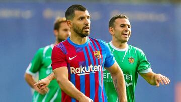 Luz verde para Agüero: juega 30' ante el Cornellà y marca un gol